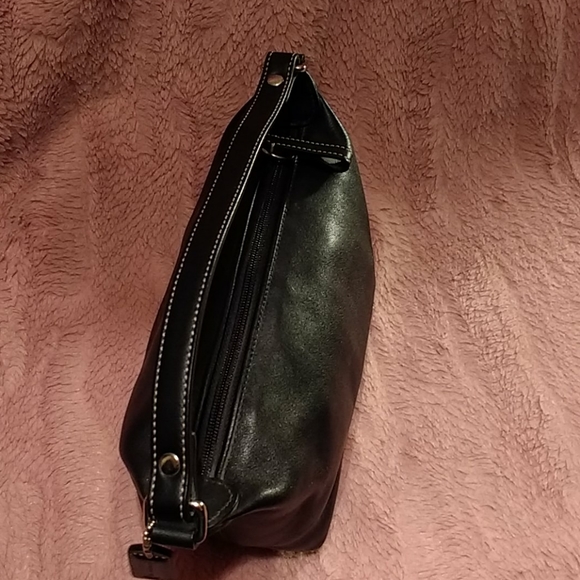 Vintage Authentic small/mini coach black leather handbag - Picture 6 of 8